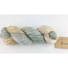 Manos Del Uruguay Silk Blend Fino 436 Porcelain, 100 г, Шерсть с шелком для вязания крючком, смесь мериноса с шелком, ручное окрашивание с градиентом цвета